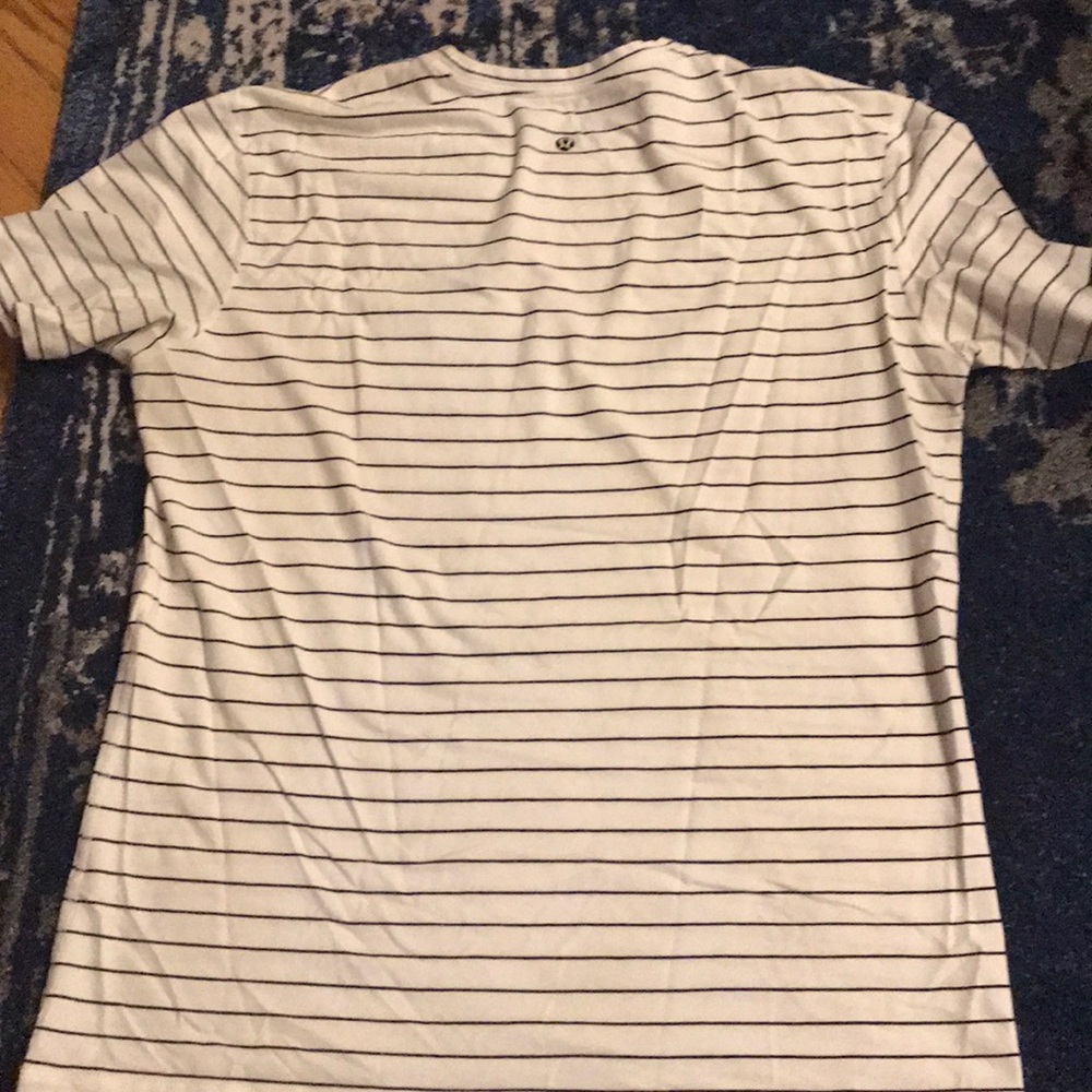 EUC Lululemon Mens Large Crew Neck